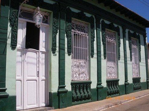 'front' Casas particulares are an alternative to hotels in Cuba.